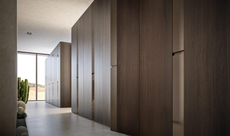 Strip Wardrobe Alf Dafre