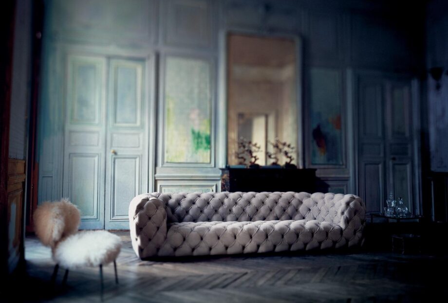 Chester Moon Sofa Baxter