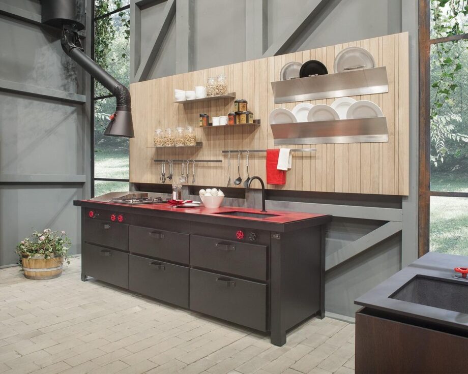 Mina Kitchen Minacciolo
