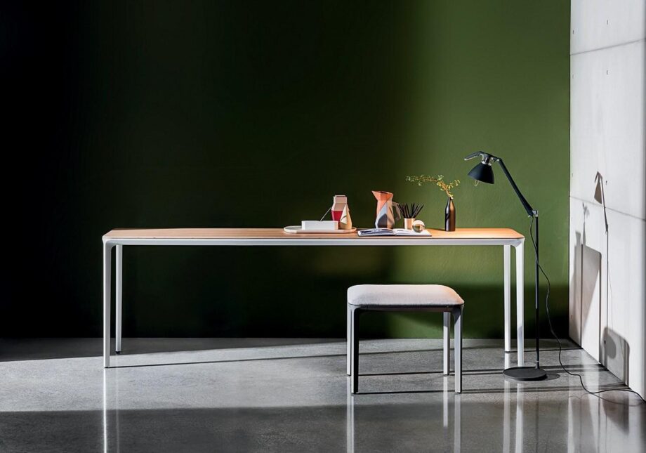 Slim Indoor Benche Sovet