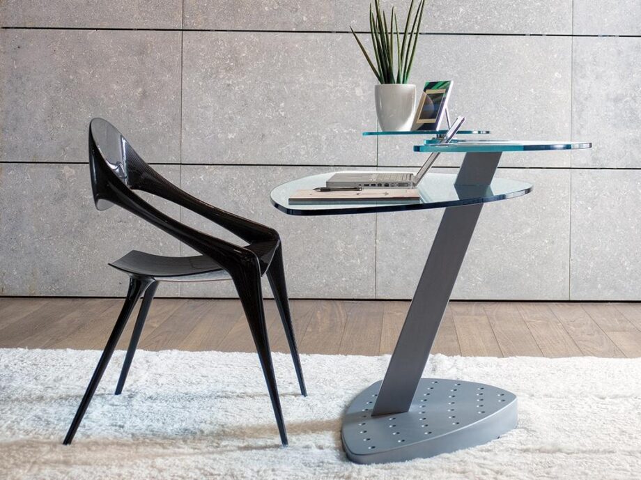 Mach 5 Writing Desk Reflex