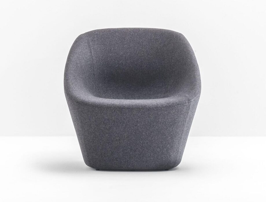 Log 366 Armchair Pedrali