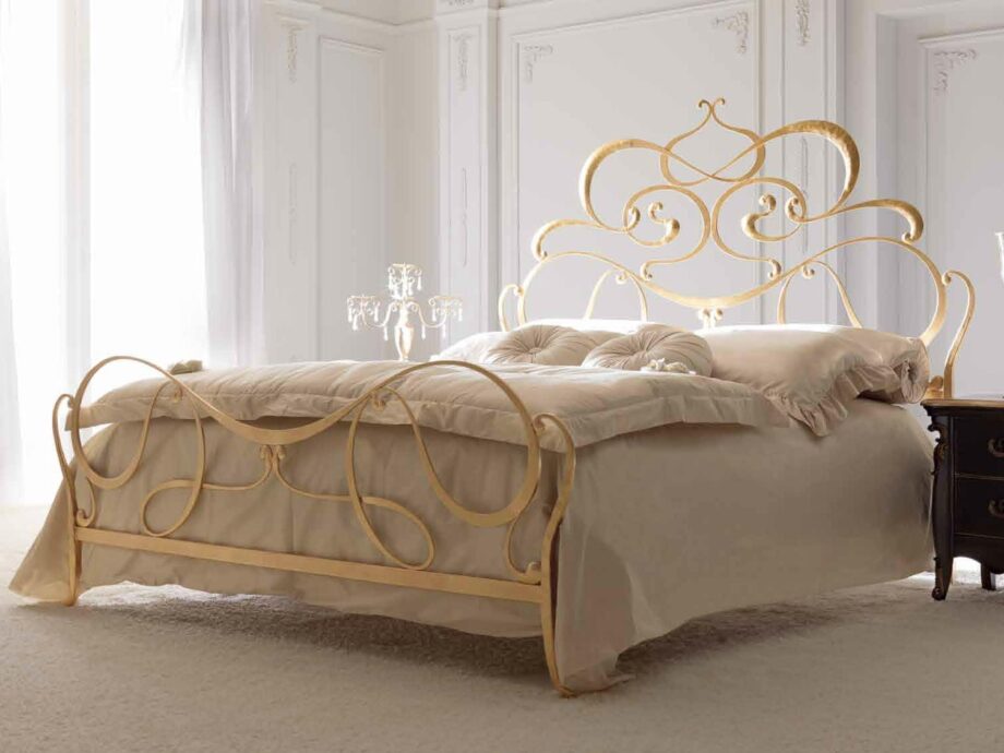 Anastasia Bed Corte Zari