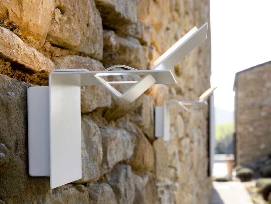 Lamina Outdoor Wall Lamp Karman