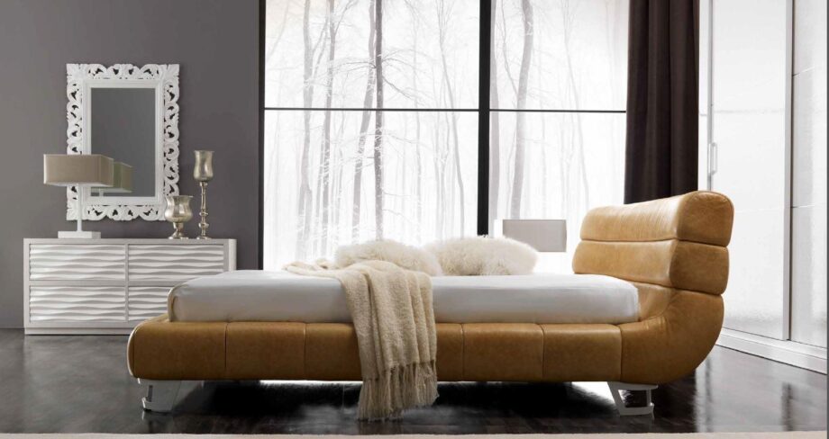 Gaston Mirror Corte Zari