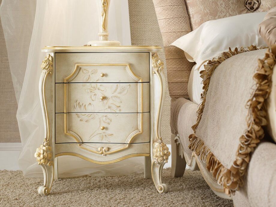 Signoria Bedside Table Volpi