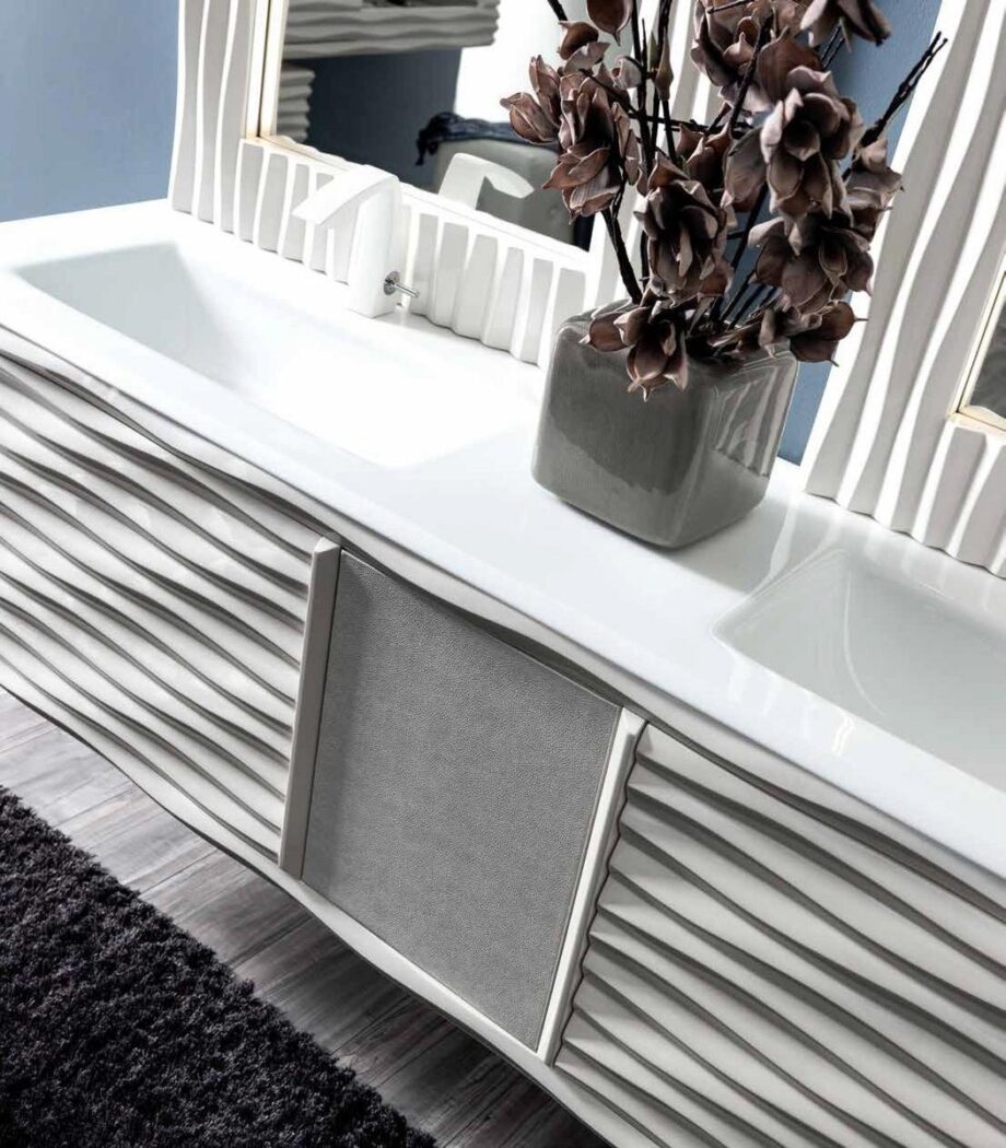 Ebon Bathroom Corte Zari
