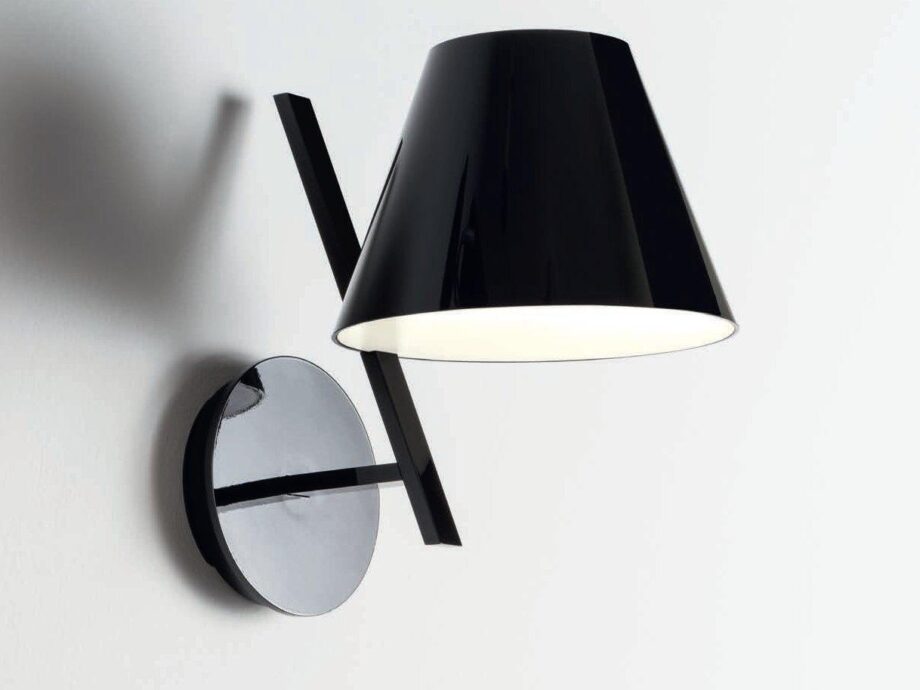 La Petite Wall Lamp Artemide