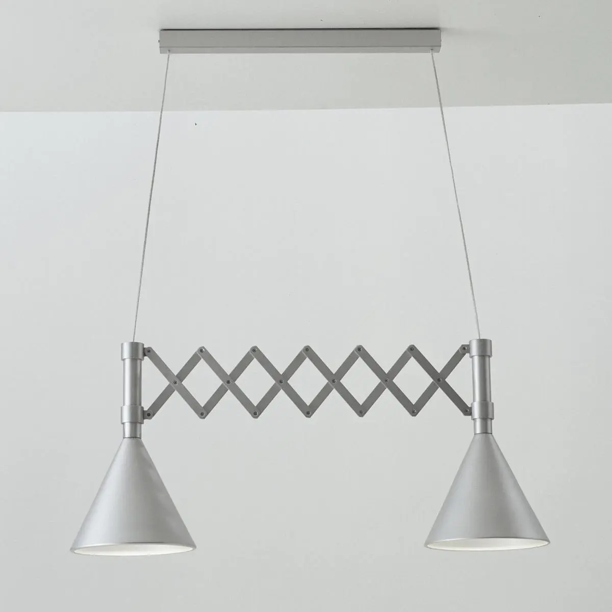 Extensible Pendant Lamp Ligne Roset