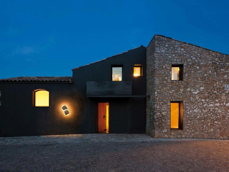 Origami Outdoor Wall Lamp Vibia