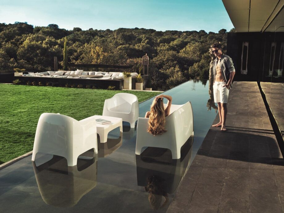 Solid Outdoor Side Table Vondom