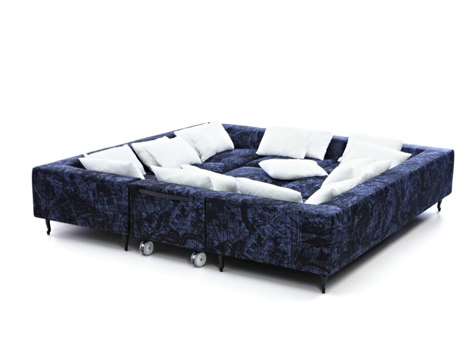 Zliq Island Sofa Moooi