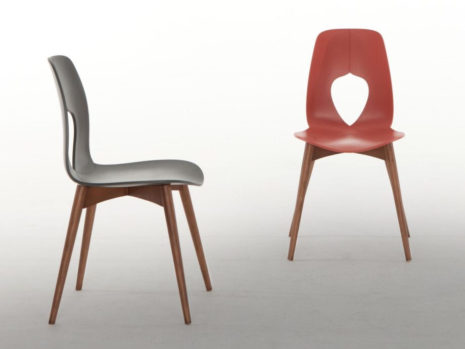 Hole Wood Chair Tonin Casa