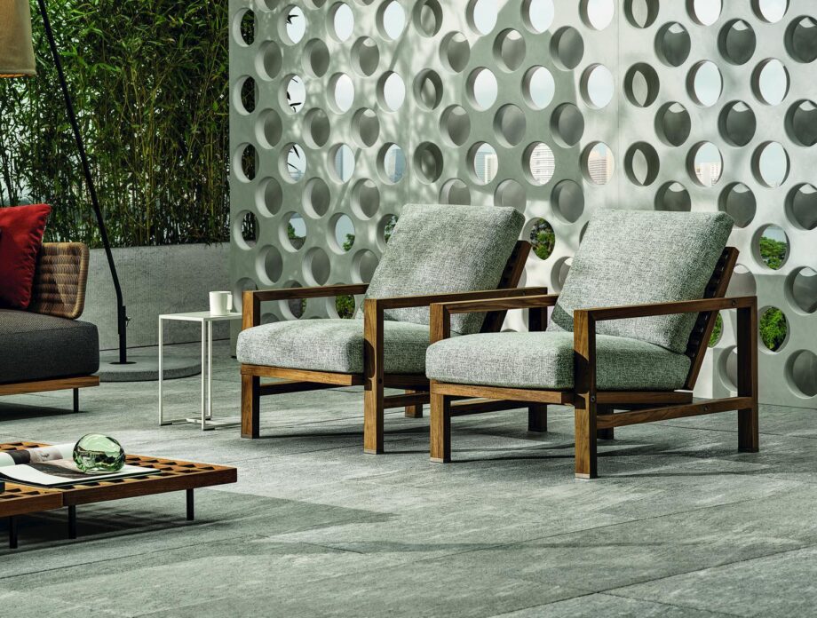 Quadrado Outdoor Armchair Minotti