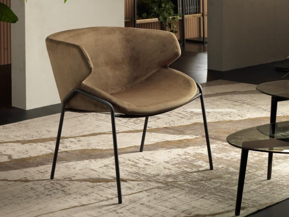 Nova Comfort Easy Chair Riflessi