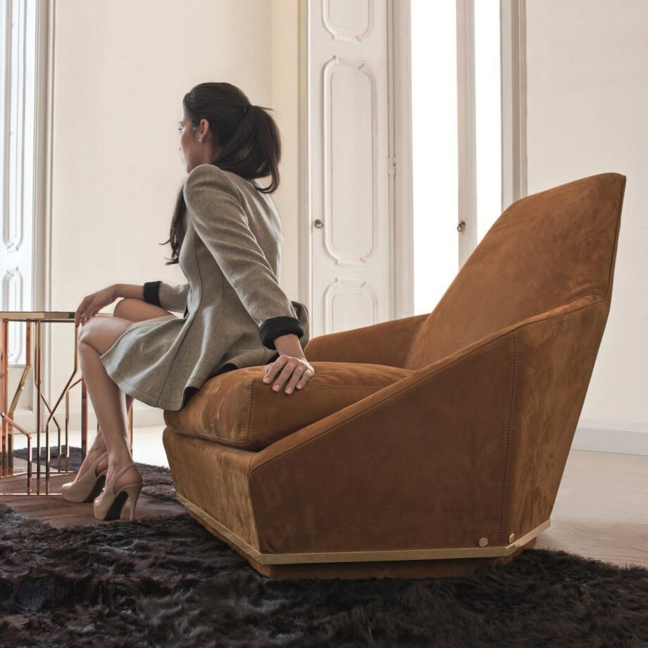 Aoyama Armchair Longhi