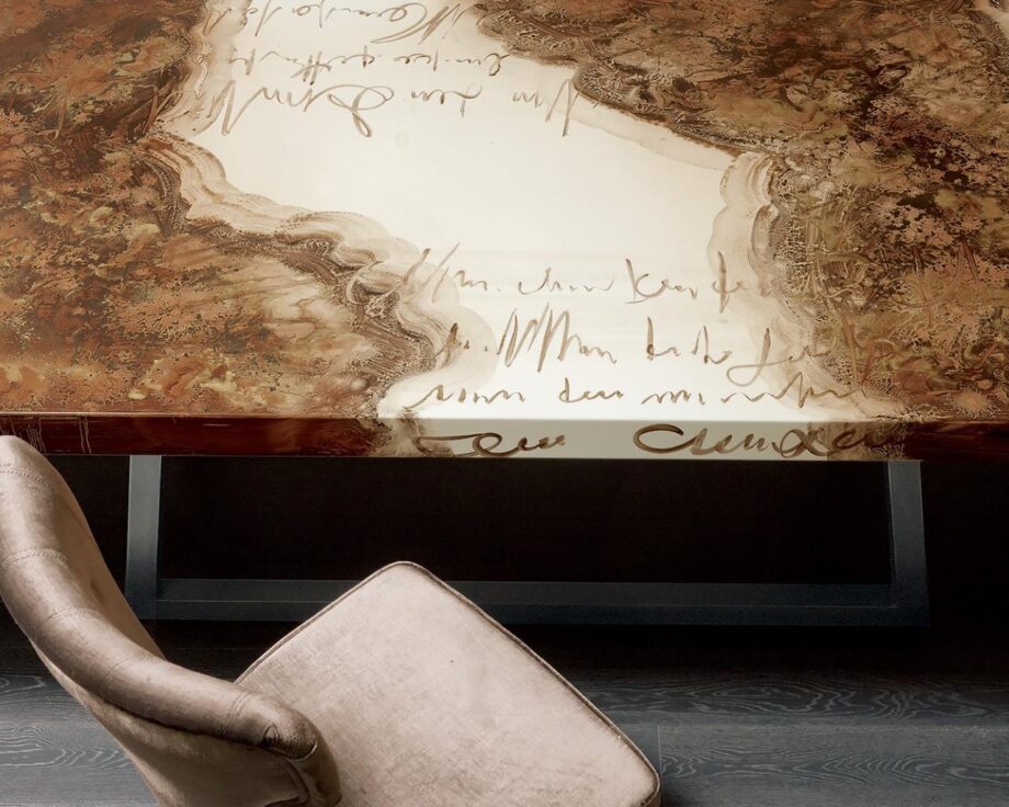 Decoro Table Rugiano