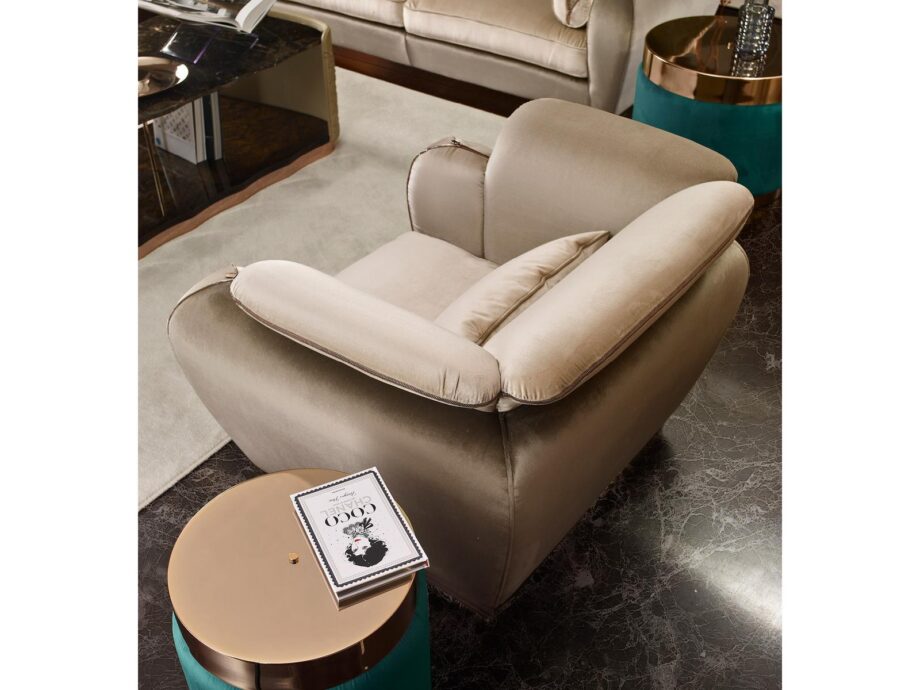 Susan Armchair Volpi