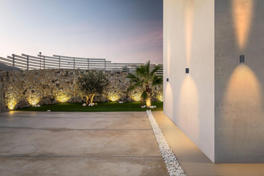 Max Outdoor Wall Lamp Leds C4