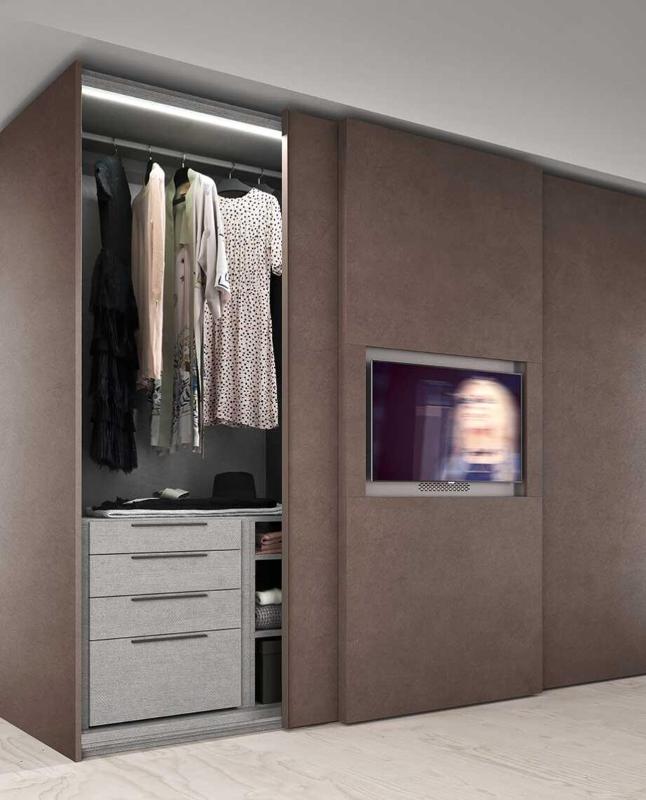 Television Wardrobe Alf Dafre