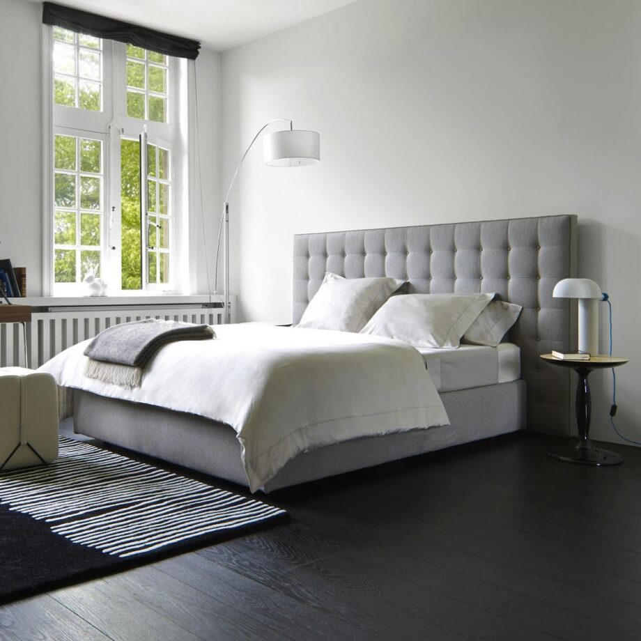 Nador Bed Ligne Roset