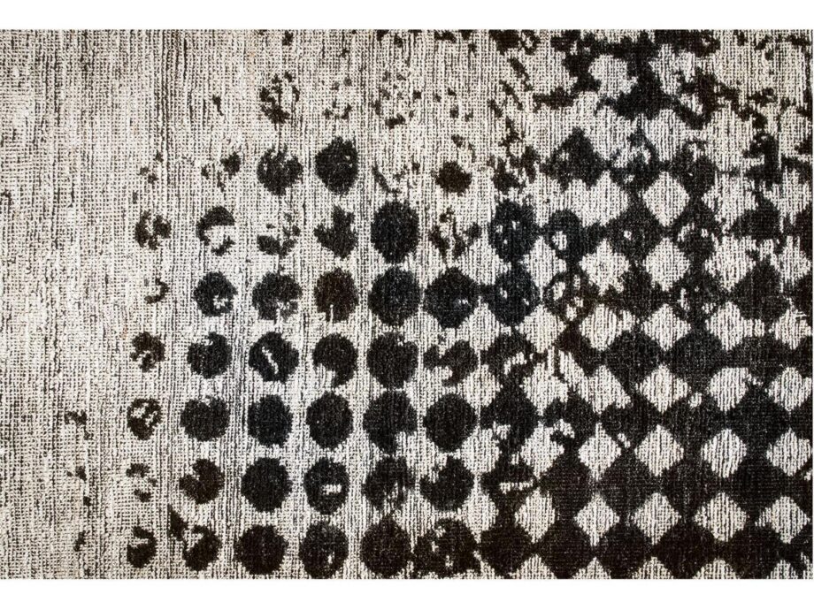 Scarlet Pois Rug Baxter