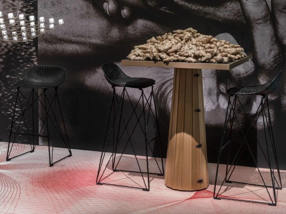 Carbon Bar Stool Bar Chair Moooi