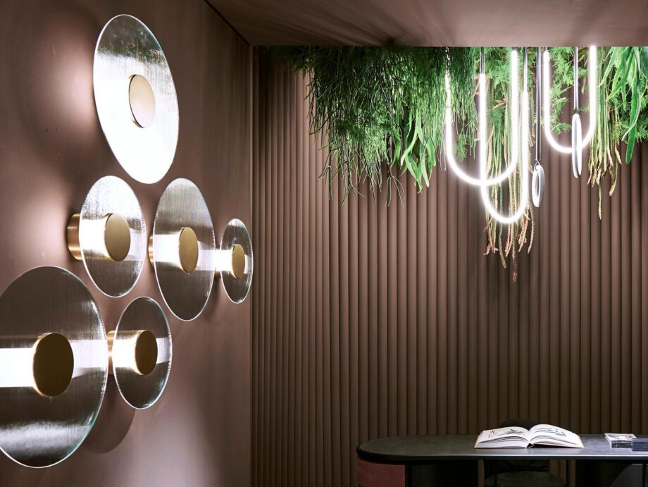 Button Wall Lamp Baxter