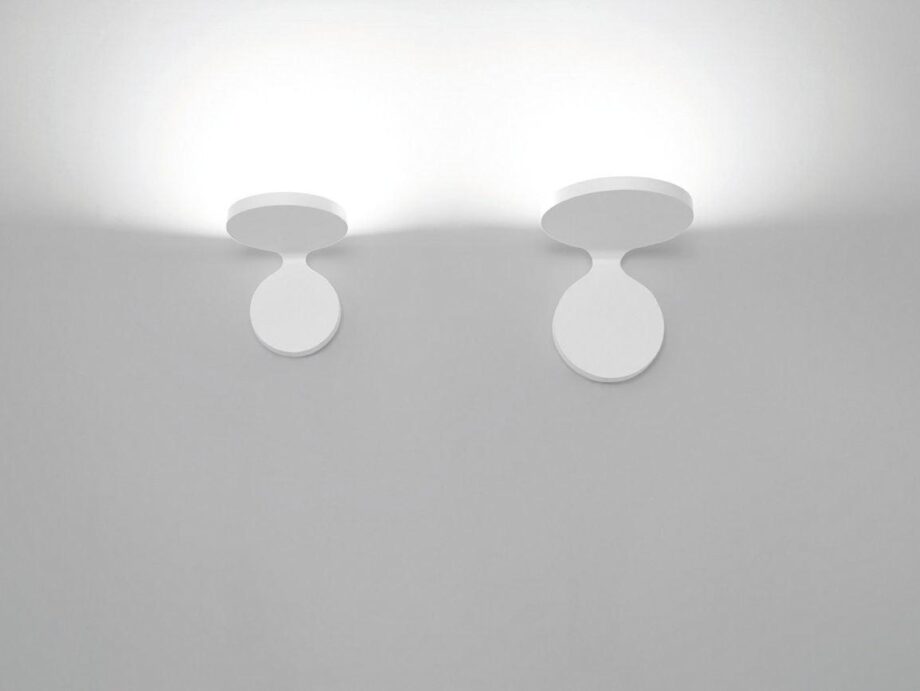 Rea Wall Lamp Artemide