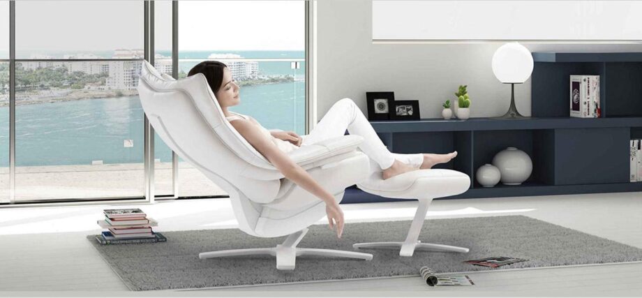 Re Vive Quilted Armchair Natuzzi Italia