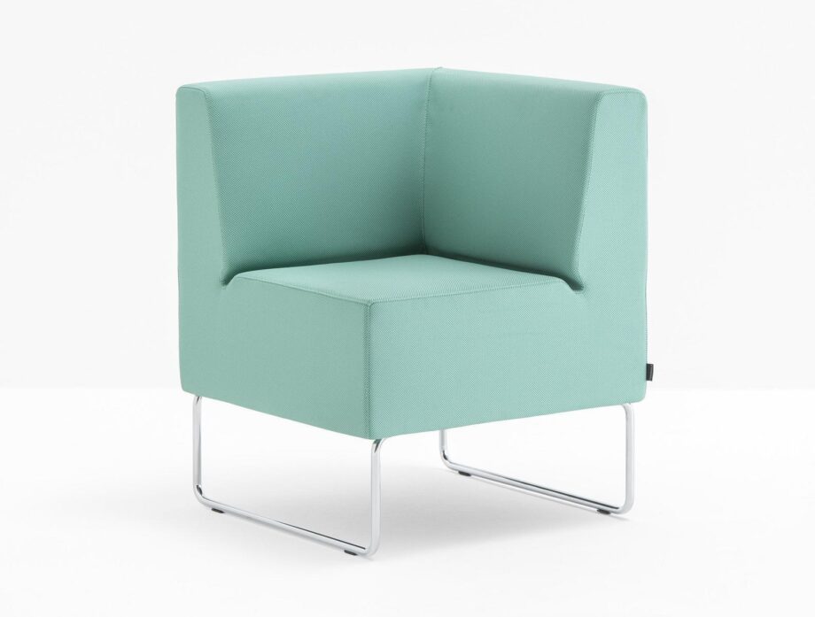 Host 202 Armchair Pedrali