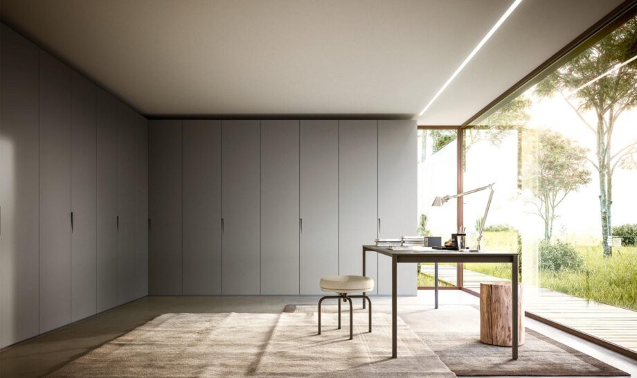 Sliver Wardrobe Alf Dafre
