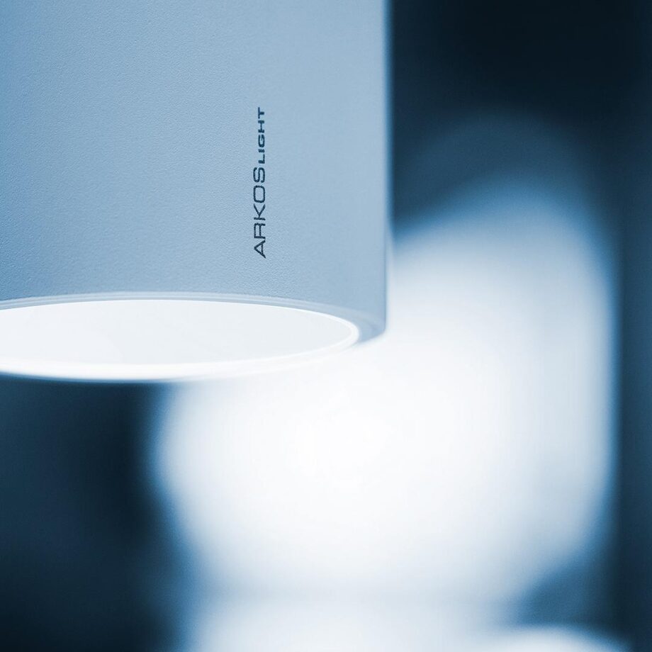 Scope 21 Surface Ceiling Lamp Arkoslight