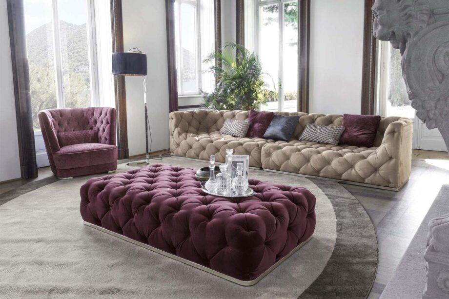 Caracciolo Sofa Vittoria Frigerio