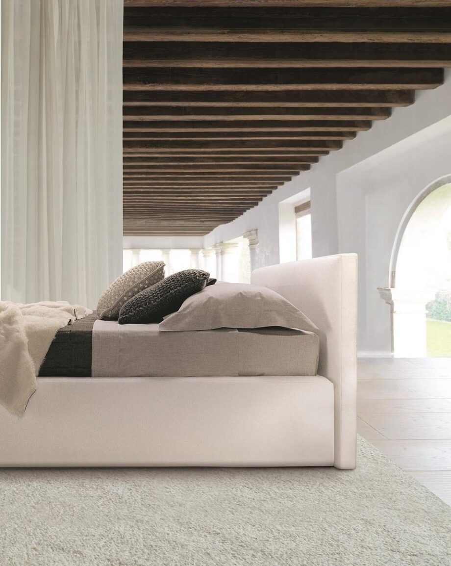Blo 84 Bed Desiree