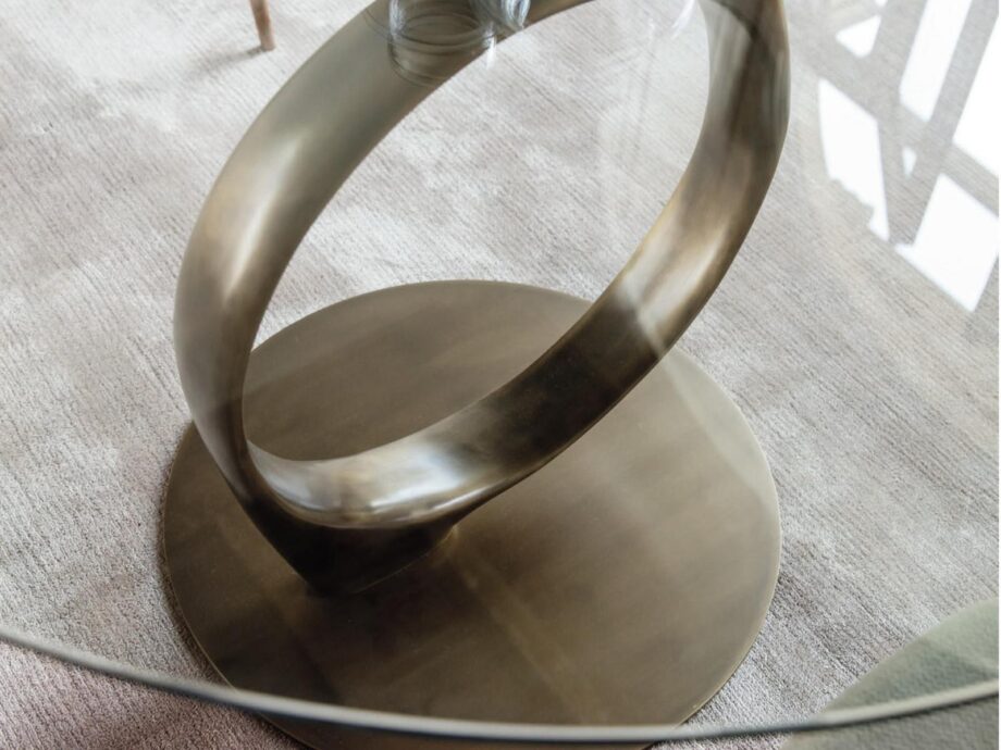 Theta Table Porada