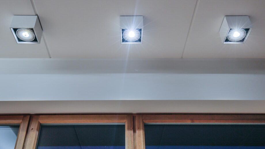 Orbital Surface 1 Lark 111 Spotlight Arkoslight