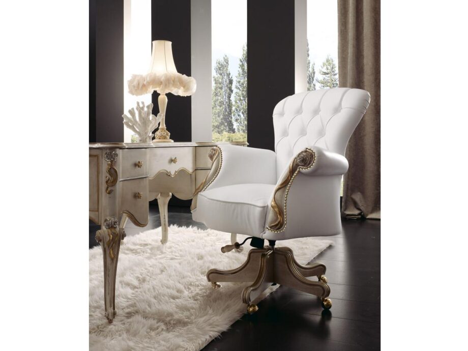 Boltero Armchair Volpi