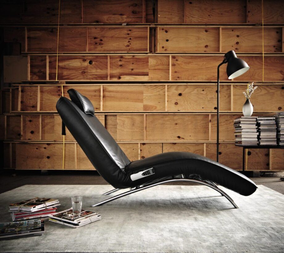 Jonas Armchair Koinor