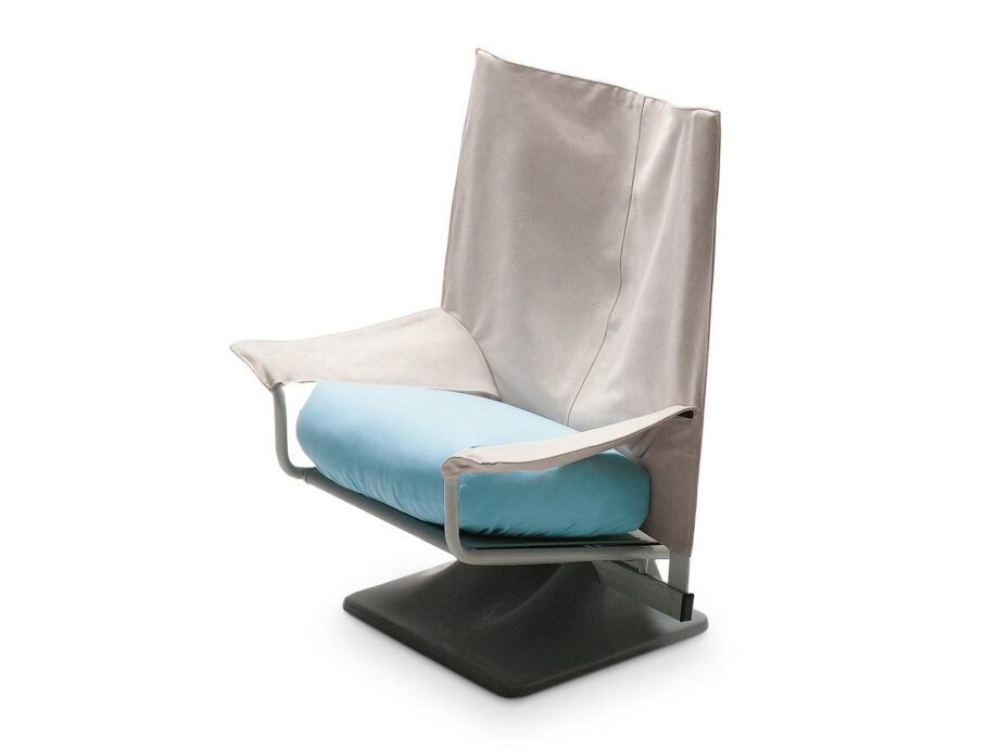 650 Aeo Armchair Cassina