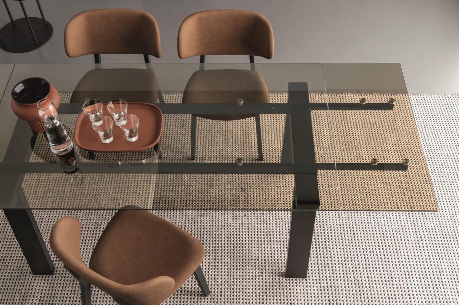 Levante Table Calligaris