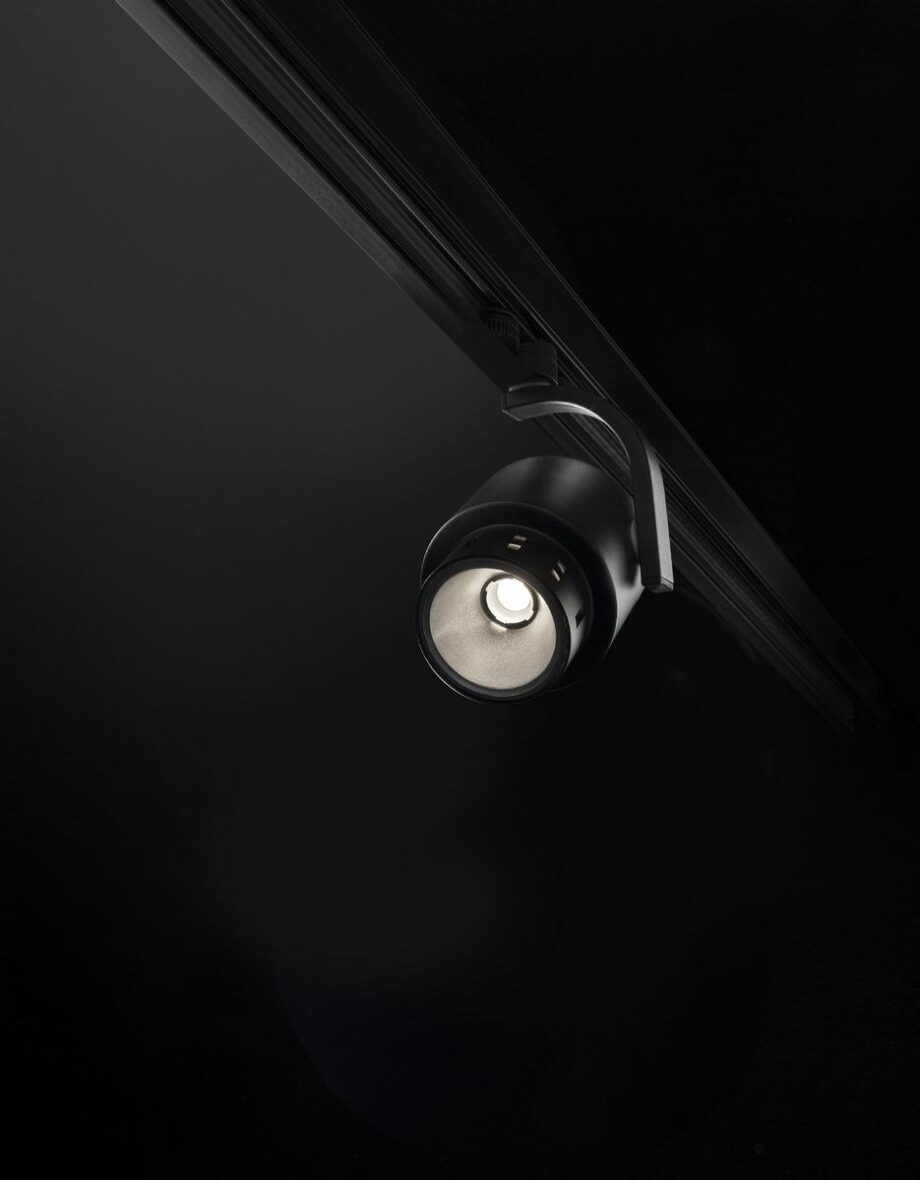 Spot Light 230v Track Track Light Olev