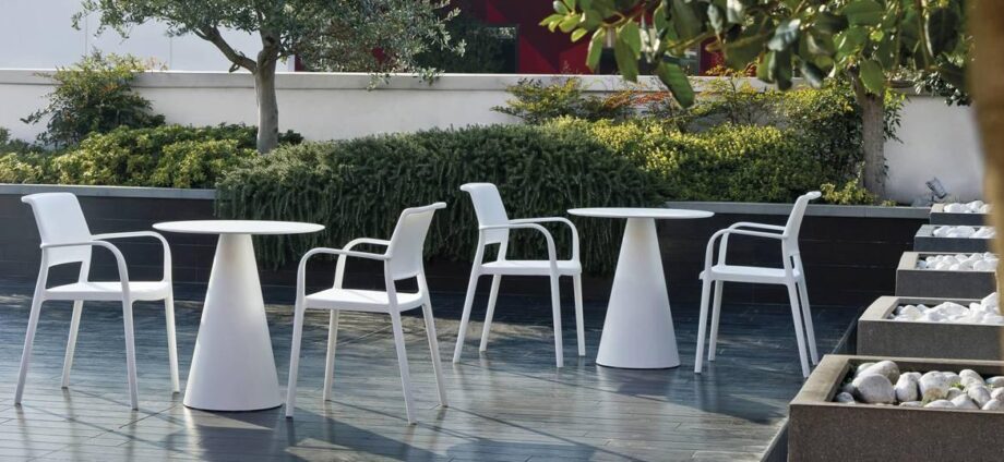 Ikon 865 Outdoor Table Pedrali