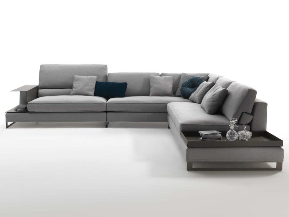 Davis Case Sofa Frigerio