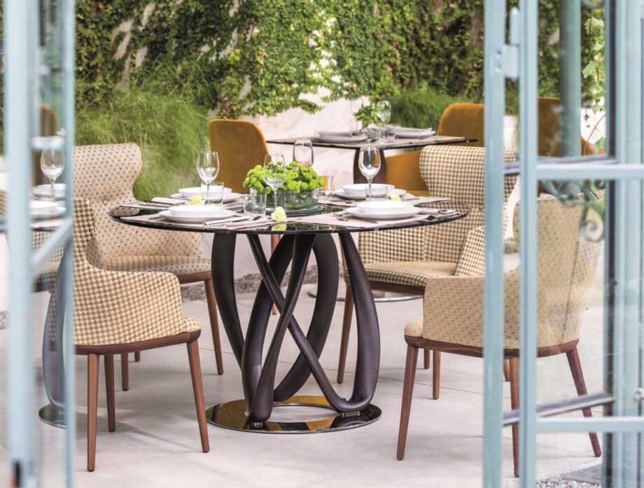 Infinity Table Porada