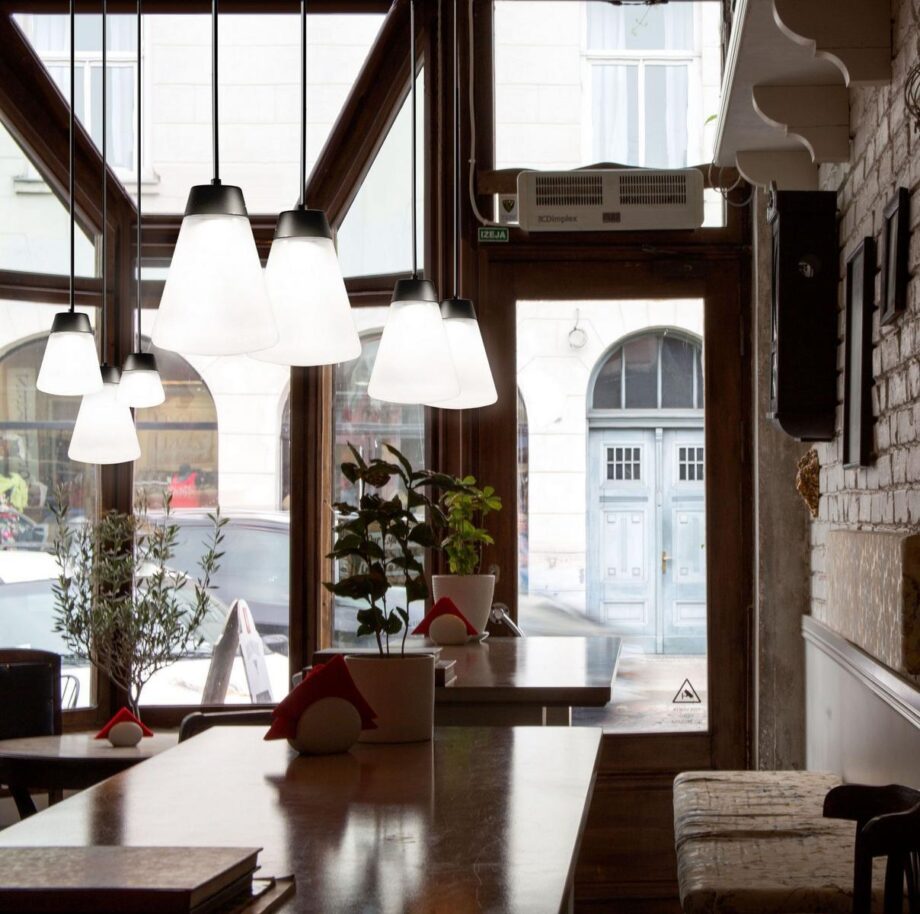 Cup Cake Pendant Lamp Dark