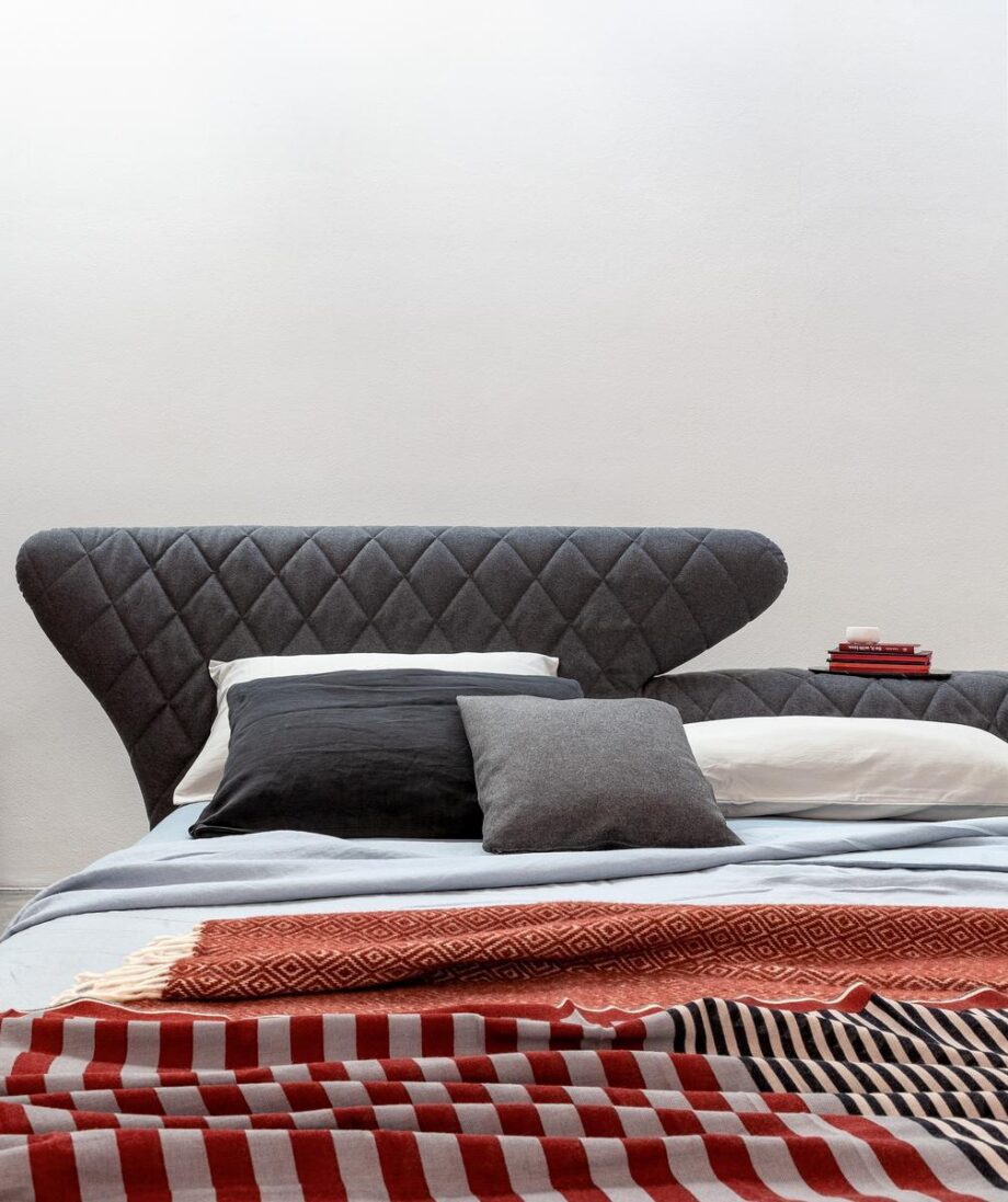 Lovy Bed Bed Bonaldo