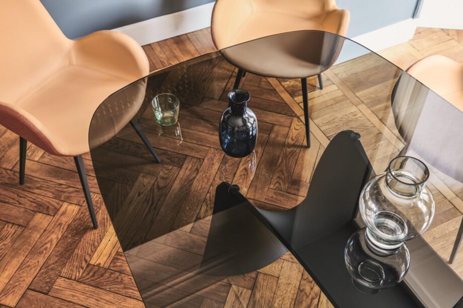 Moonlight Table Midj