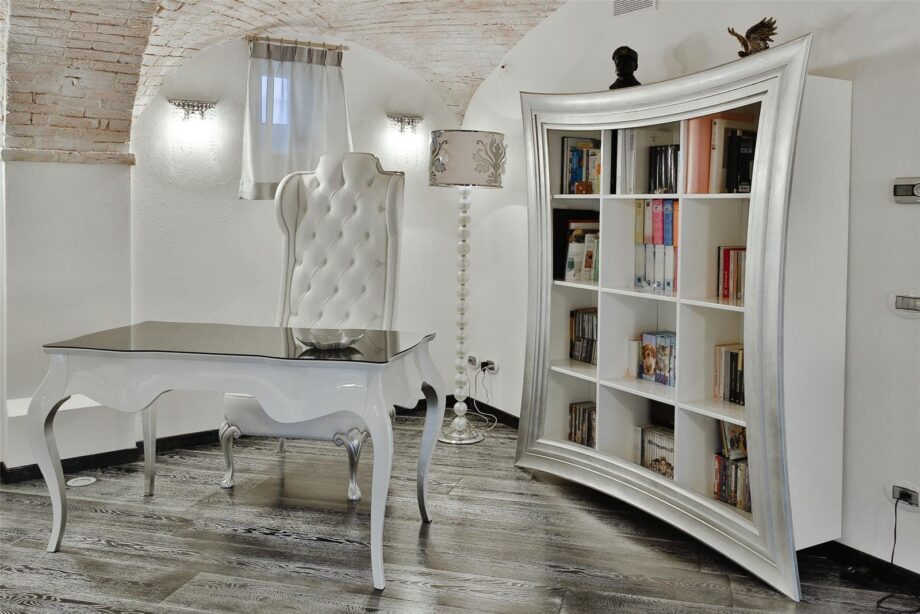 Corniche Bookcase Mantellassi 1926