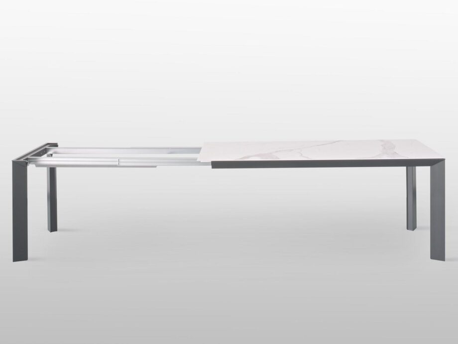 Manhattan Table Riflessi